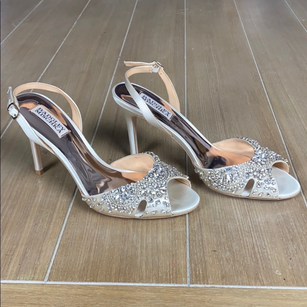 Badgley Mischka Paula Ivory Slingback Heel Sz 8.5